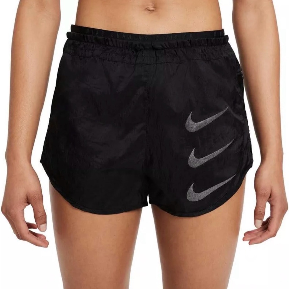 Nike Women's Tempo Luxe Run Division 2 In 1 Shorts